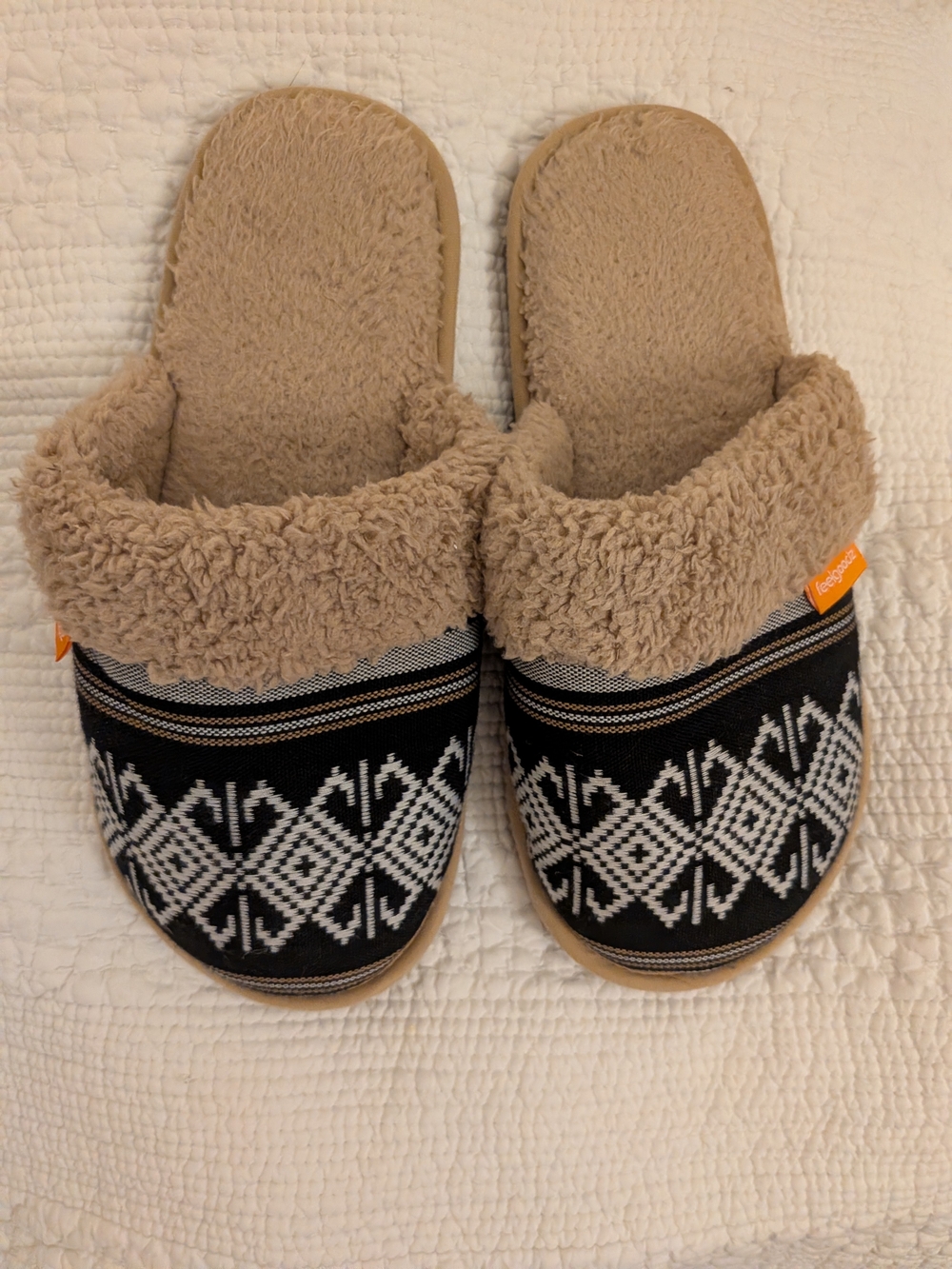 Cozy Black & Tan Patterned Women's Slip-On Slippers